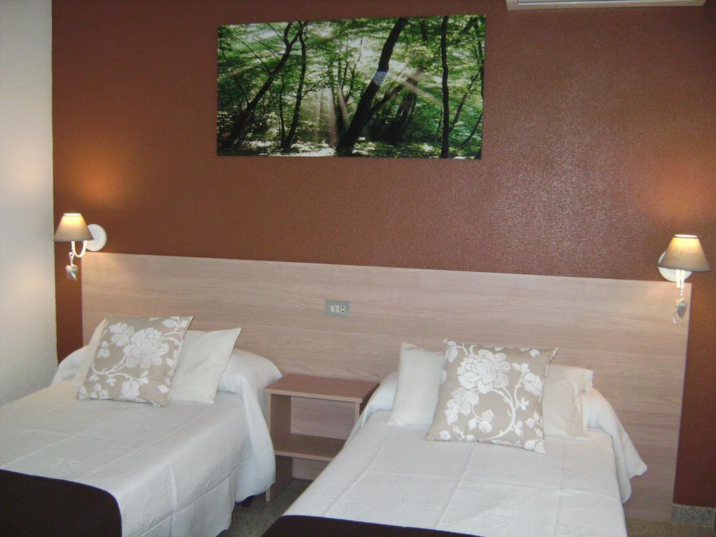 Pension Miami Almazora Room photo